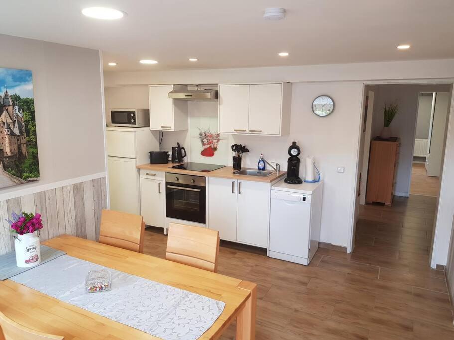Ferienwohnung Bela, Naehe Nuerburgring Luxem 외부 사진